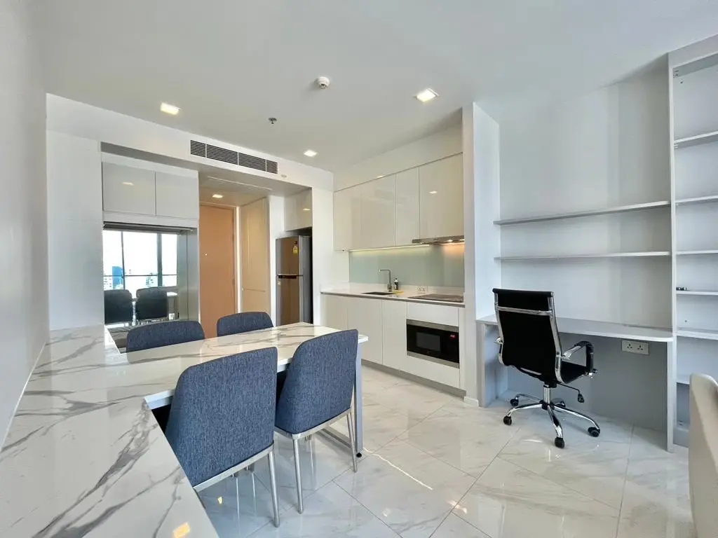 2 Bed/ 1 Bath Hyde Sukhumvit 11