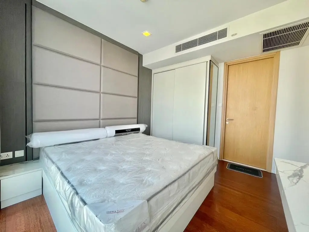 2 Bed/ 1 Bath Hyde Sukhumvit 11