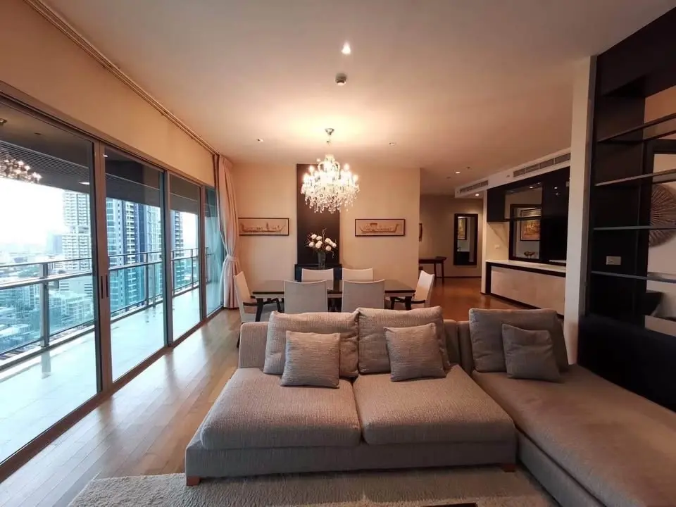 3 Beds/ 3 Baths The Madison