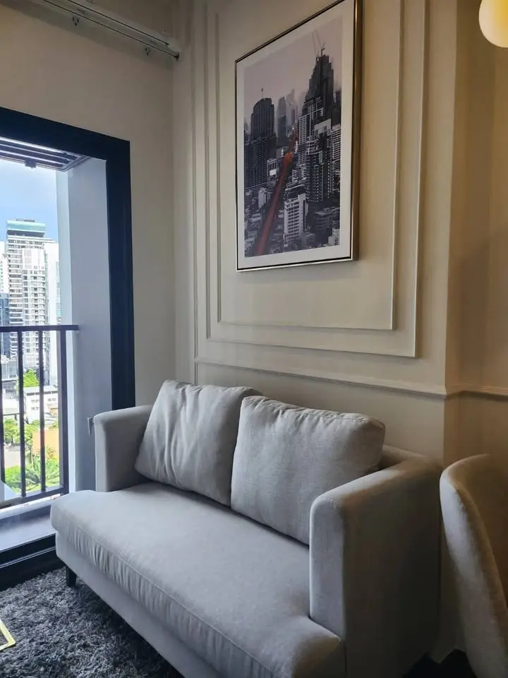 1 Bed/ 1 Bath  Park Origin Thonglor