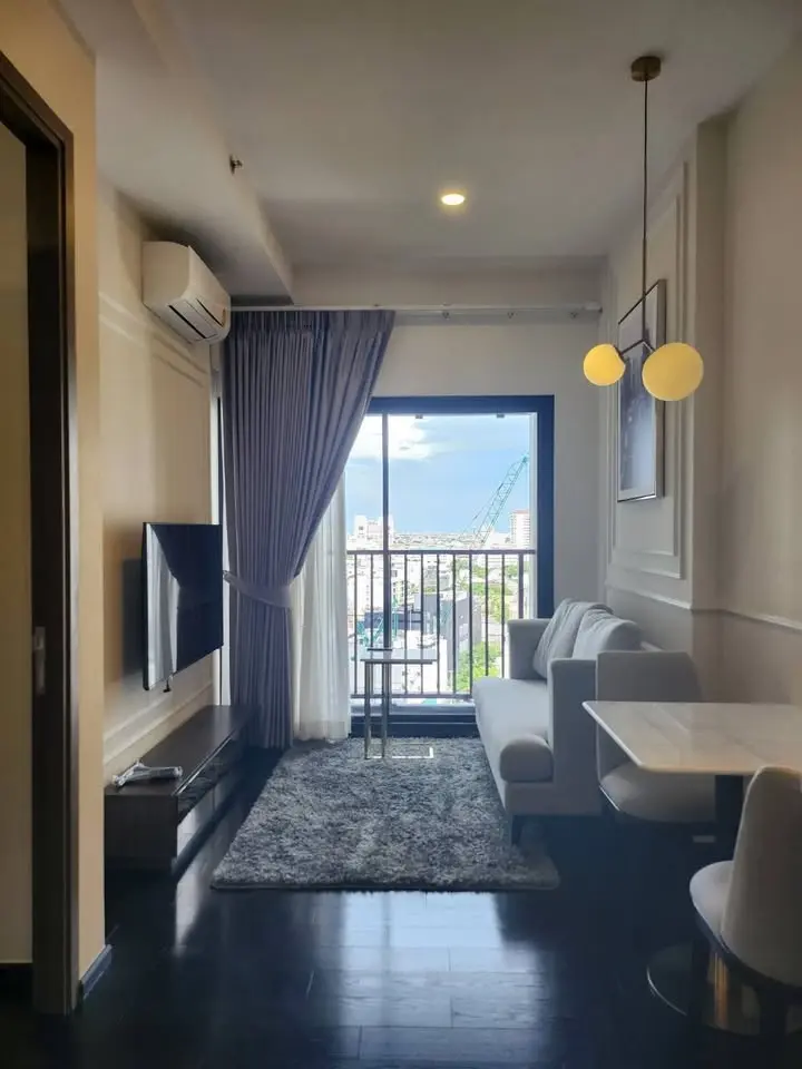 1 Bed/ 1 Bath  Park Origin Thonglor