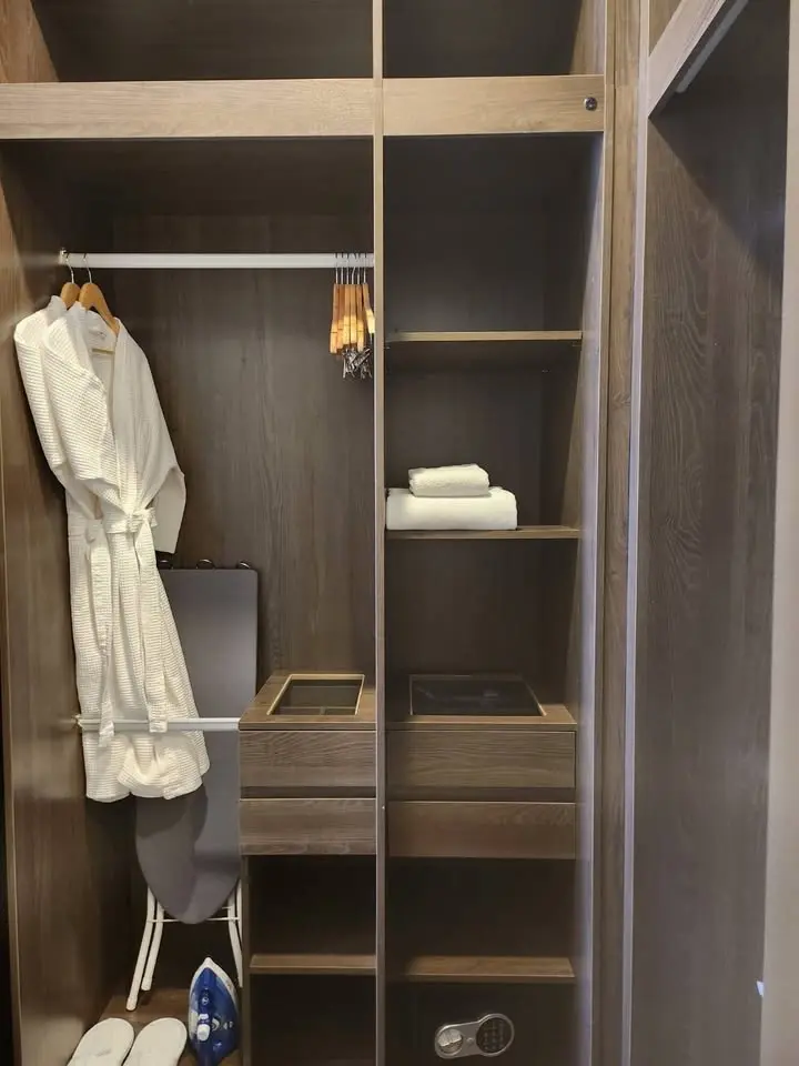 1 Bed/ 1 Bath  Park Origin Thonglor