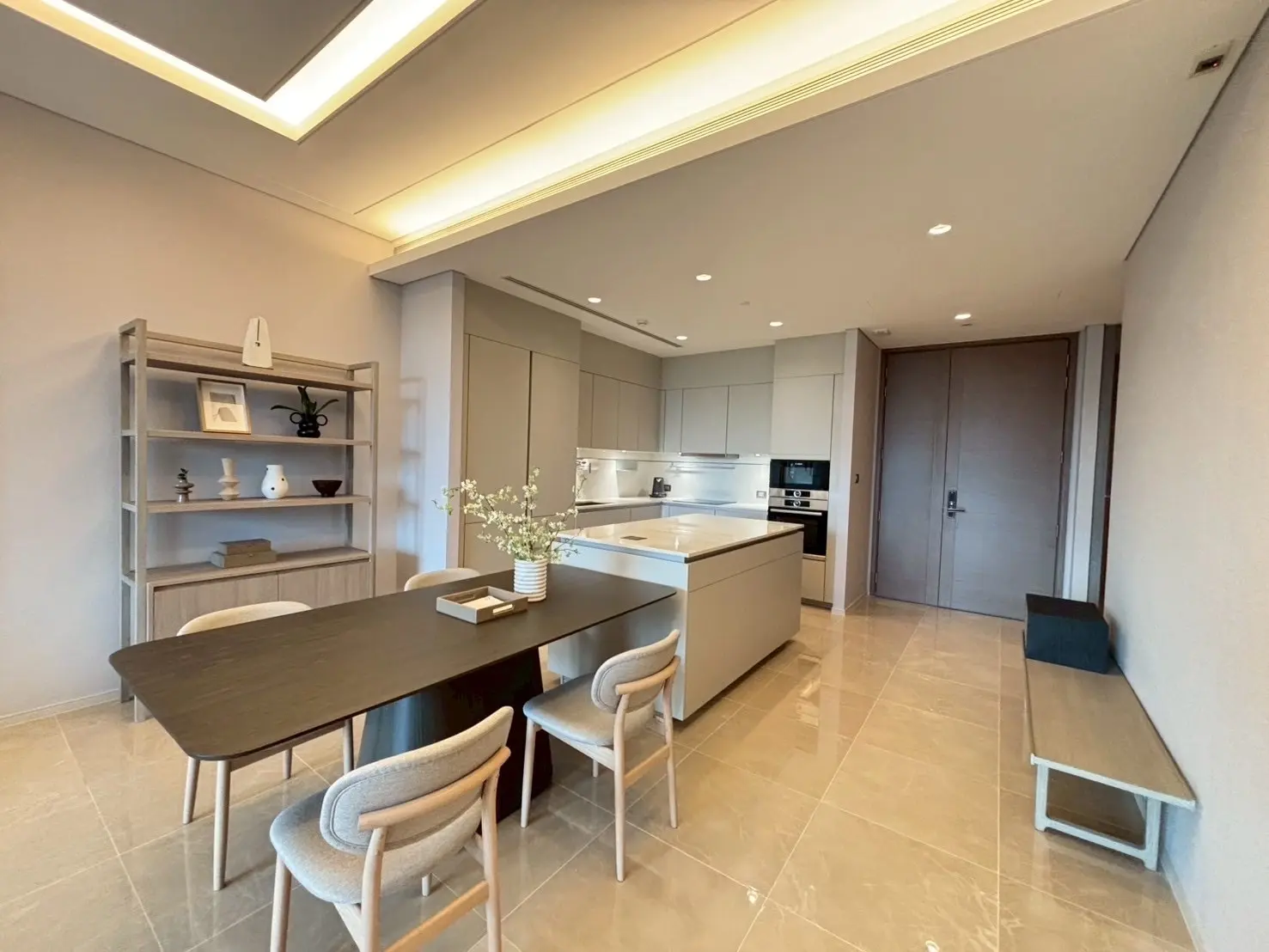 2 Bed/ 3 Bath The Residence at Sindhorn Kempinski 
