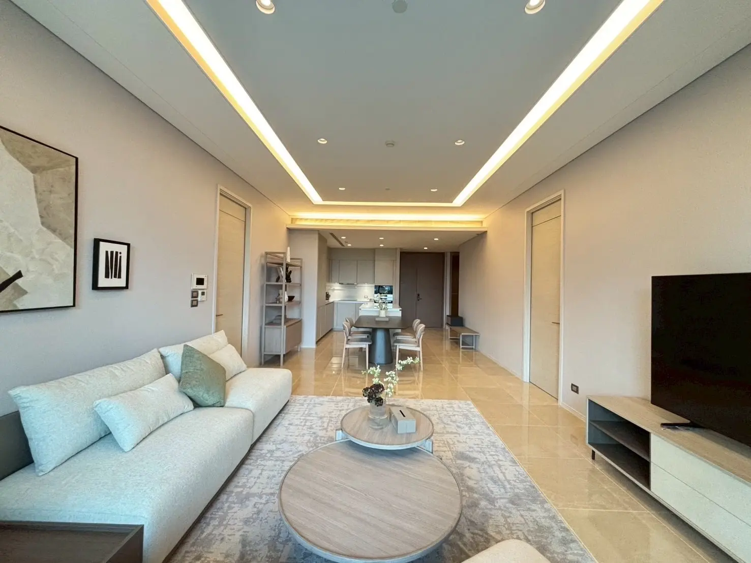 2 Bed/ 3 Bath The Residence at Sindhorn Kempinski 