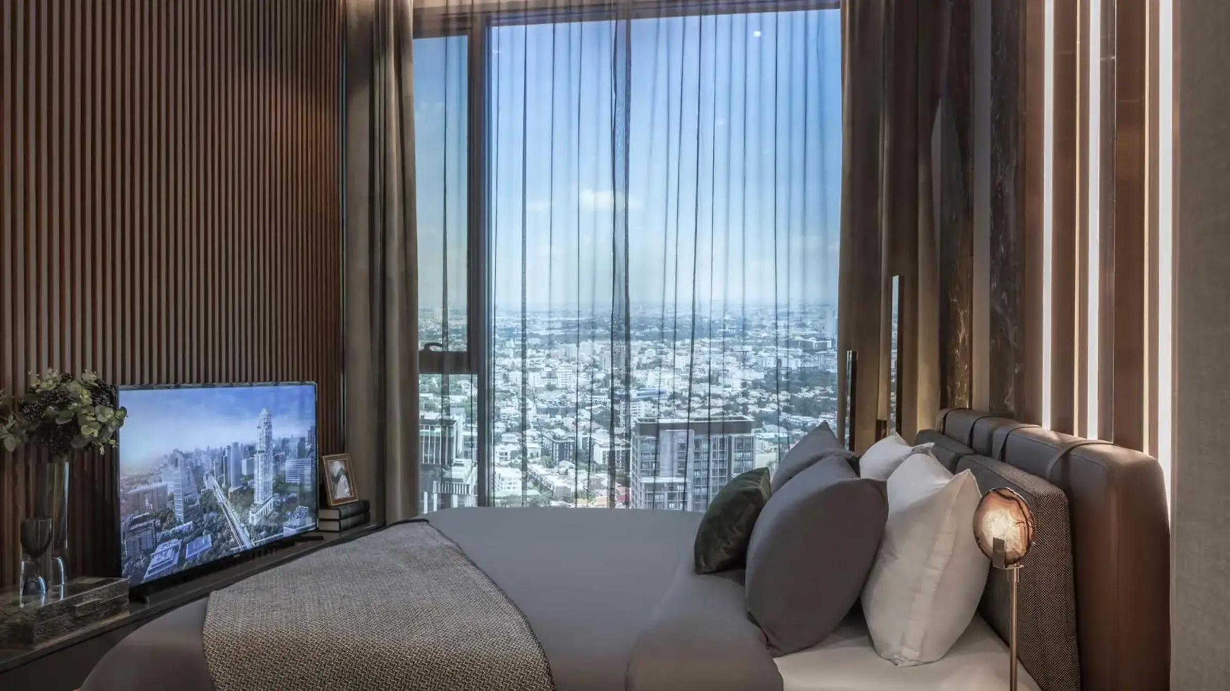 2 Bed/ 2 Bath Hyde Heritage Thonglor