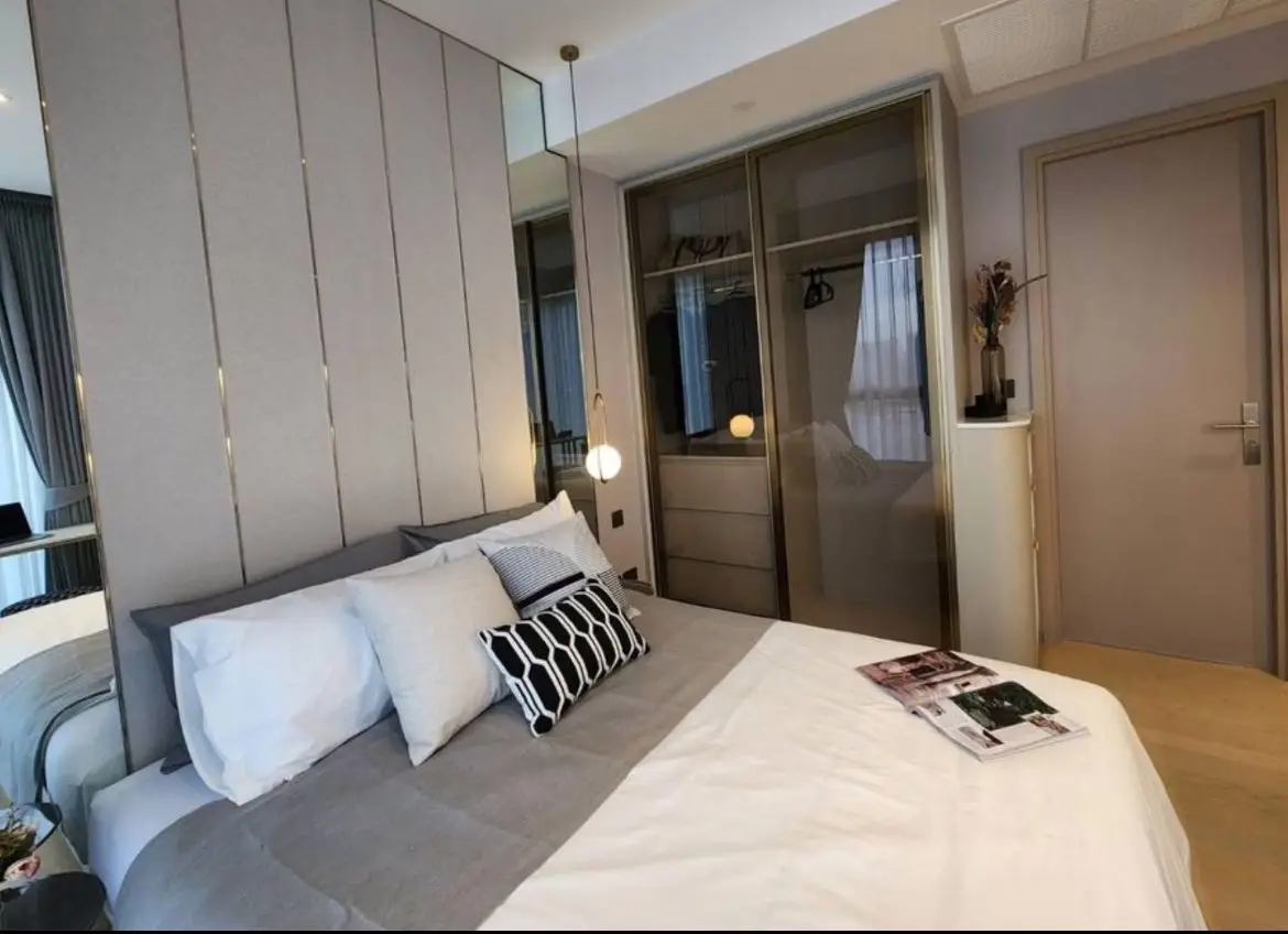 2 Bed/ 2 Bath Ashton Asoke-Rama 9