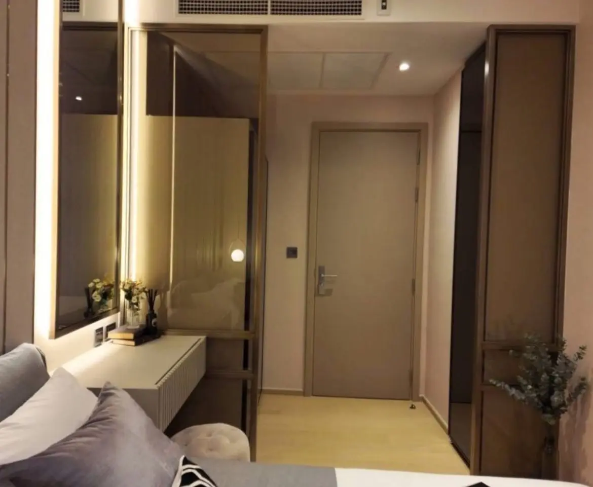 2 Bed/ 2 Bath Ashton Asoke-Rama 9