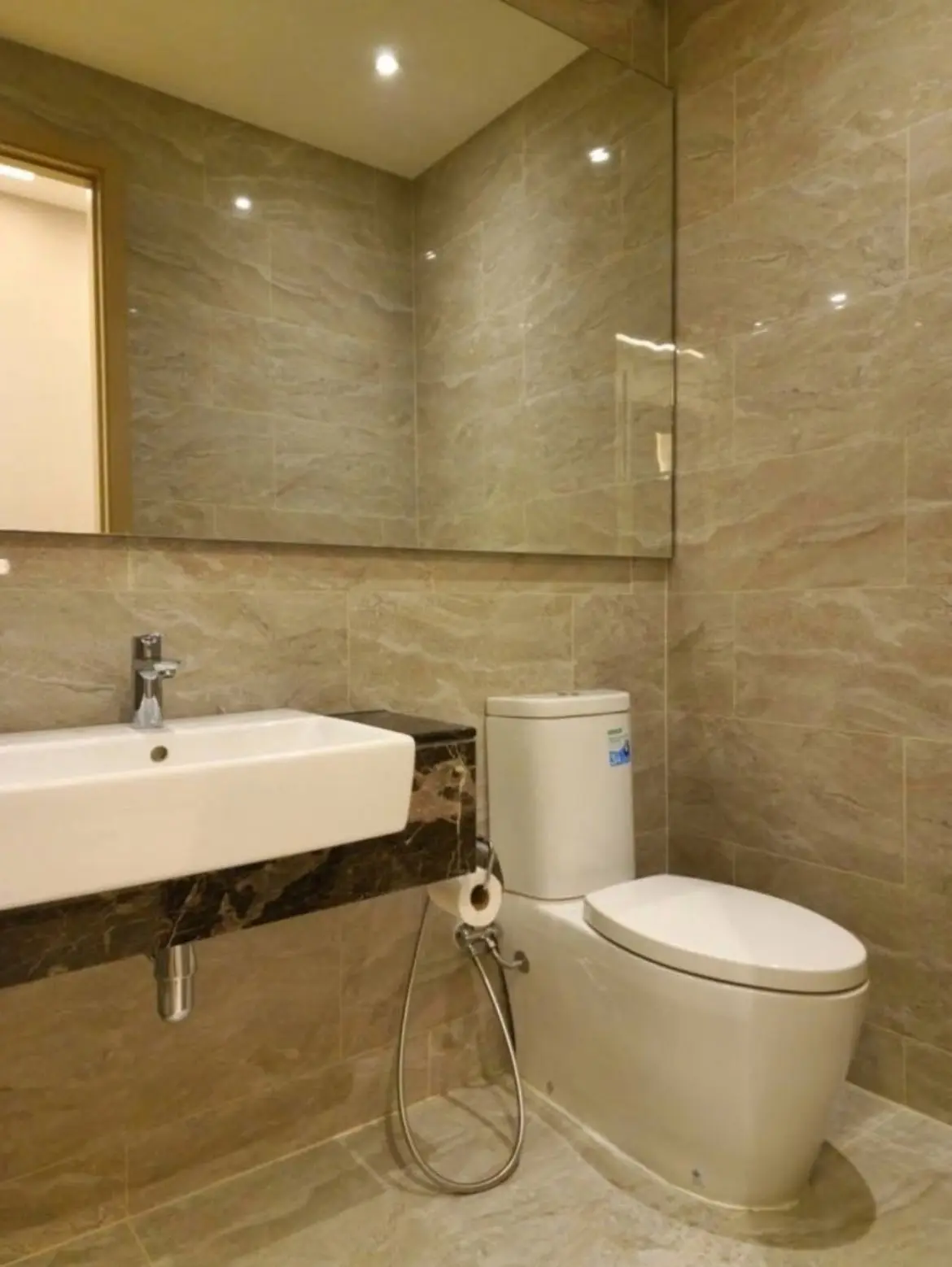 2 Bed/ 2 Bath Ashton Asoke-Rama 9