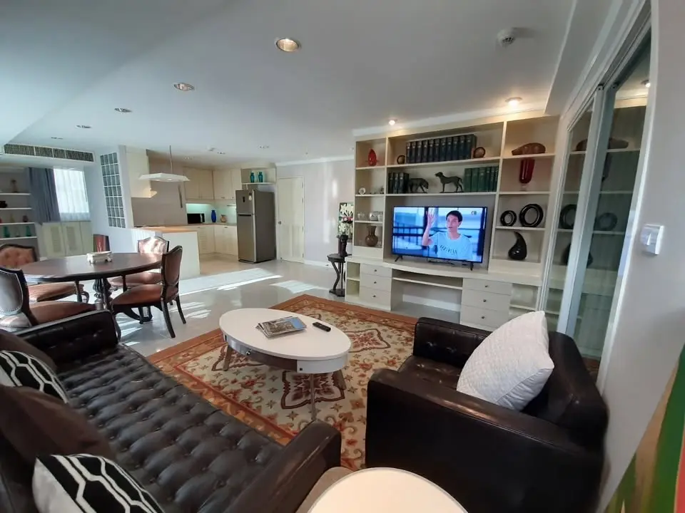 2 Bed/ 1 Bath Supalai Place Sukhumvit 39