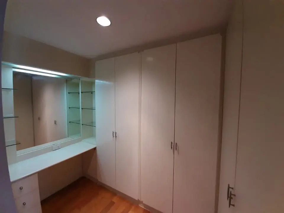 2 Bed/ 1 Bath Supalai Place Sukhumvit 39