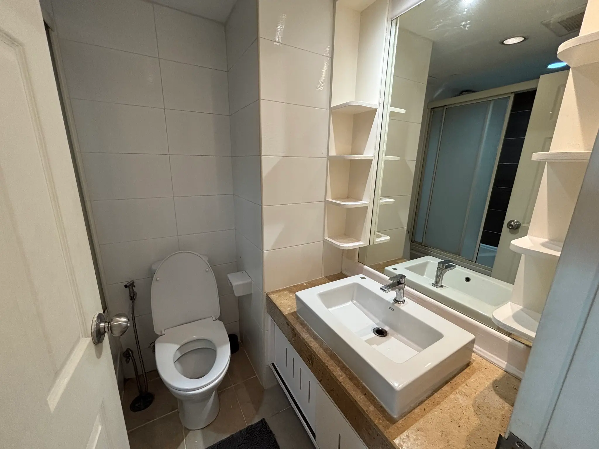 2 Bed/ 1 Bath Grand Park View Asok