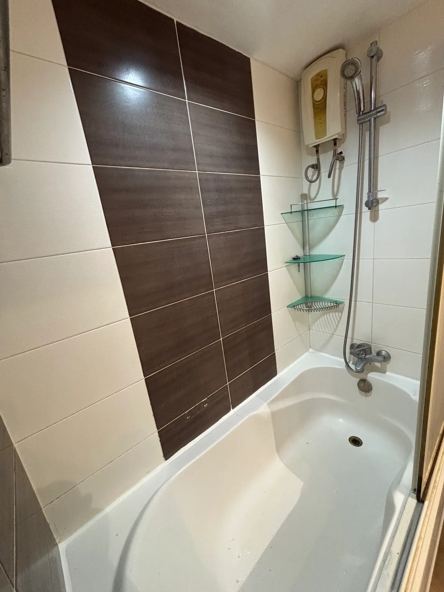 2 Bed/ 1 Bath Grand Park View Asok