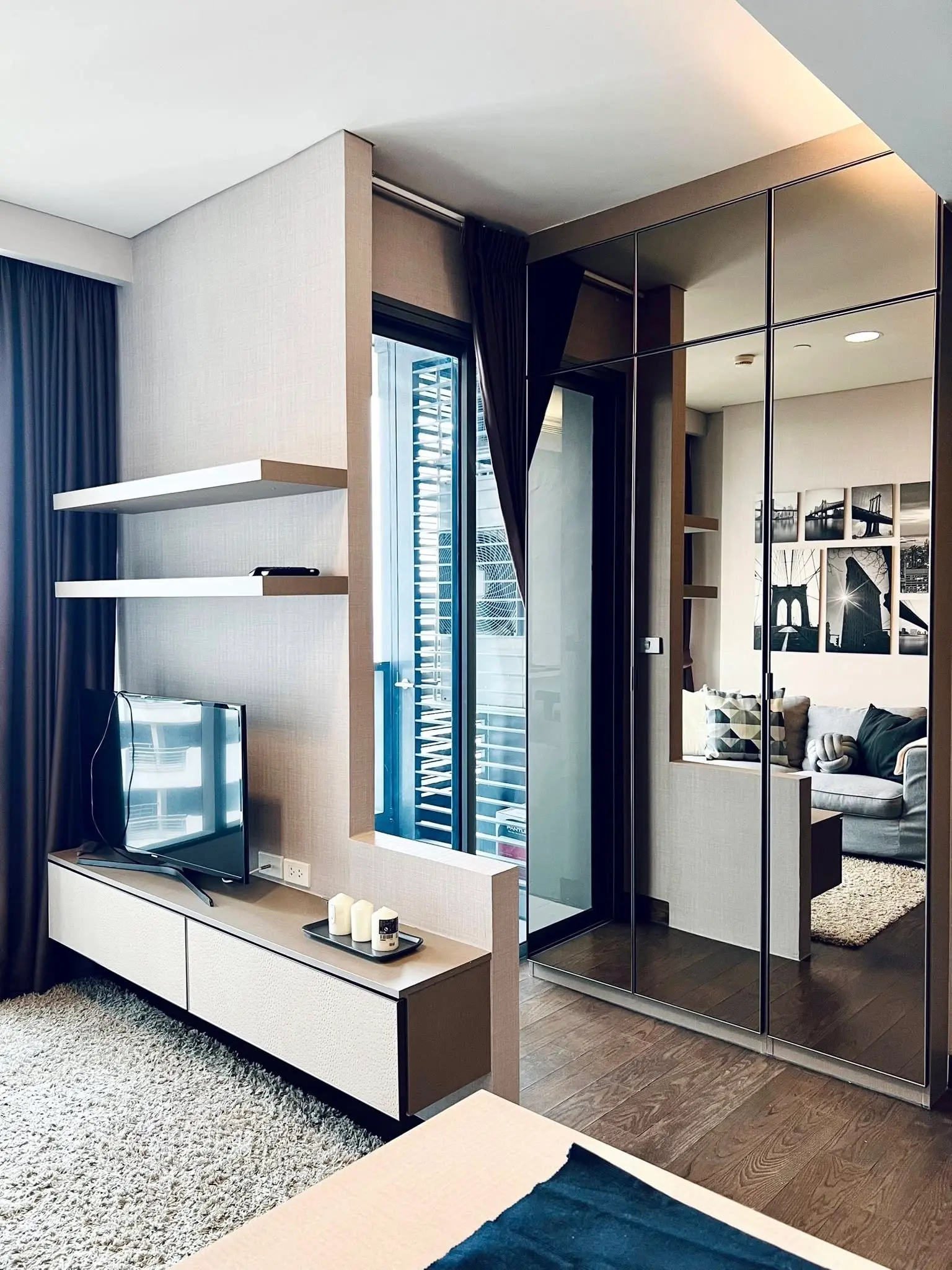 1 Bed/ 1 Bath The Lumphini 24