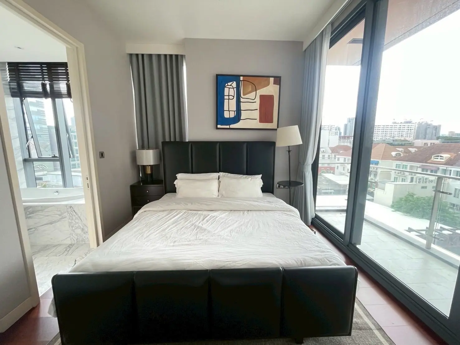 2 Bed/ 2 Bath KHUN by YOO