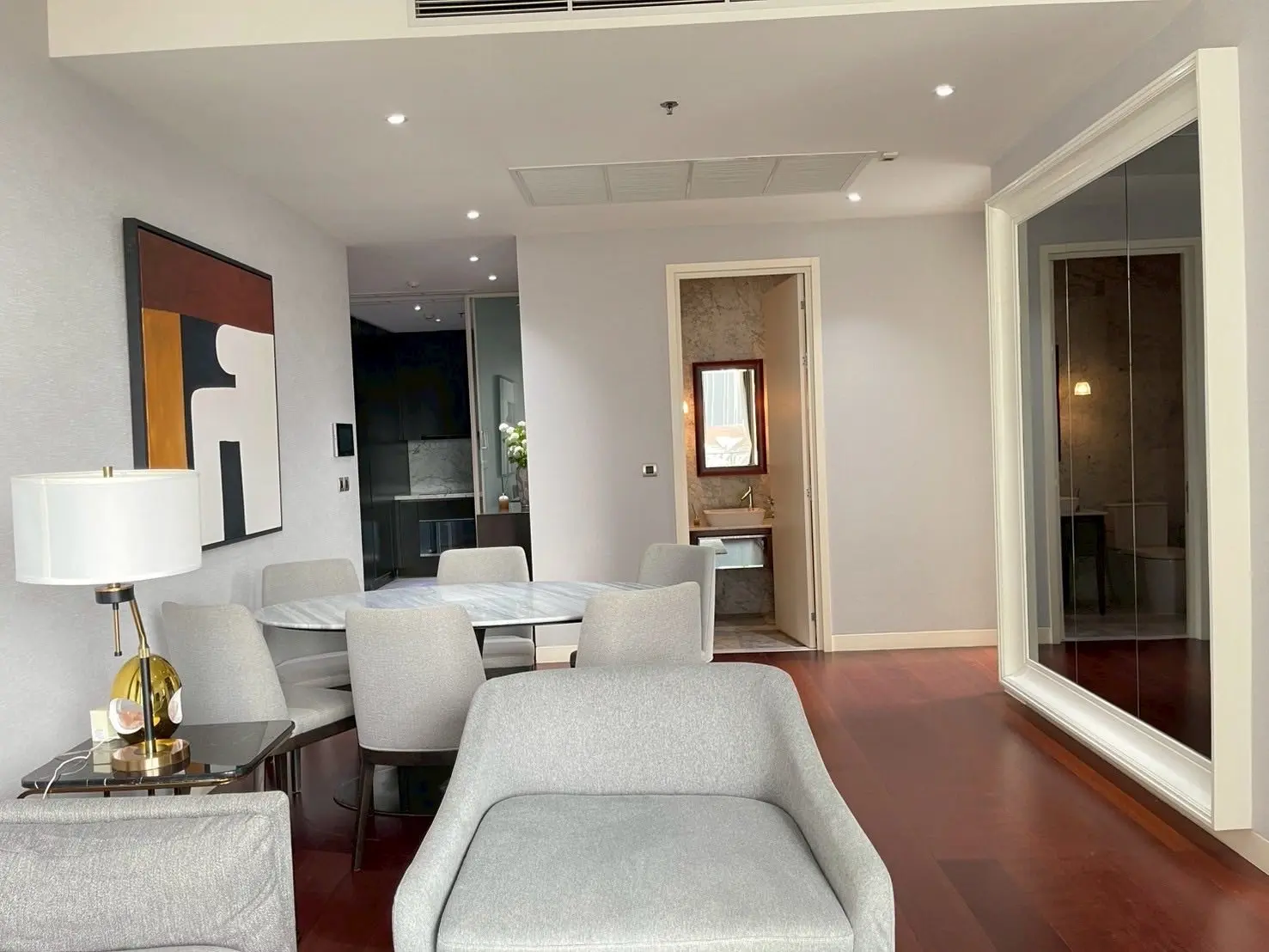 2 Bed/ 2 Bath KHUN by YOO