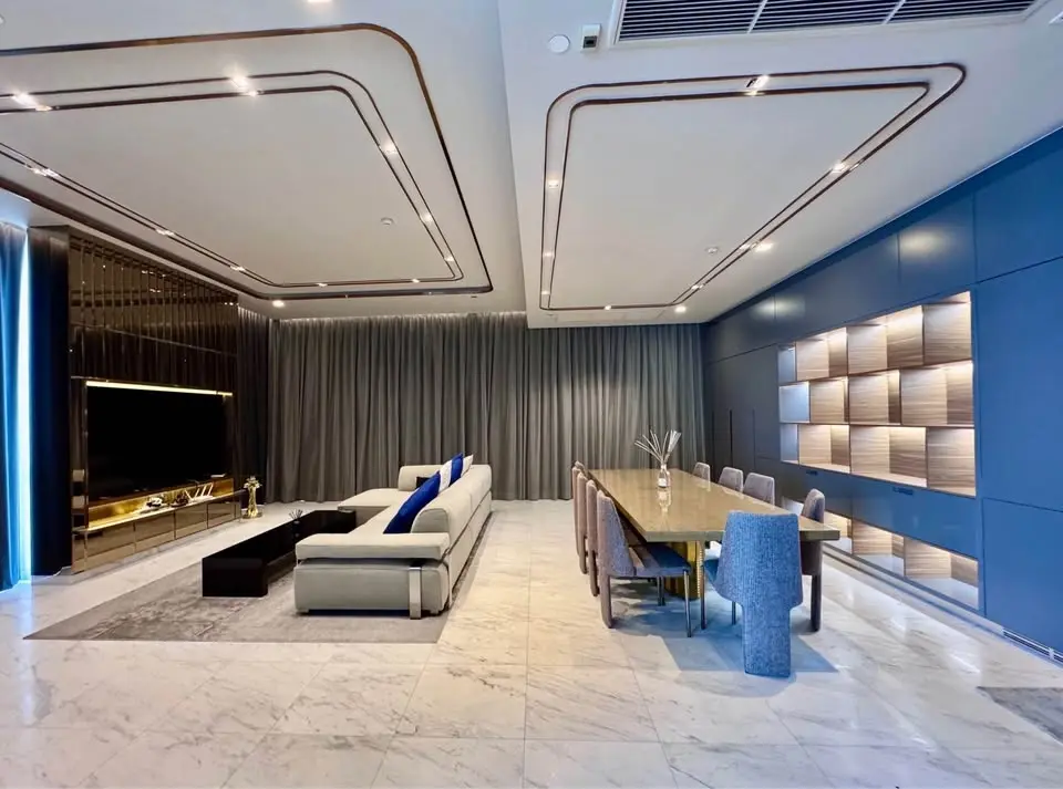 3 Bed/ 4 Bath The Monument Thonglor