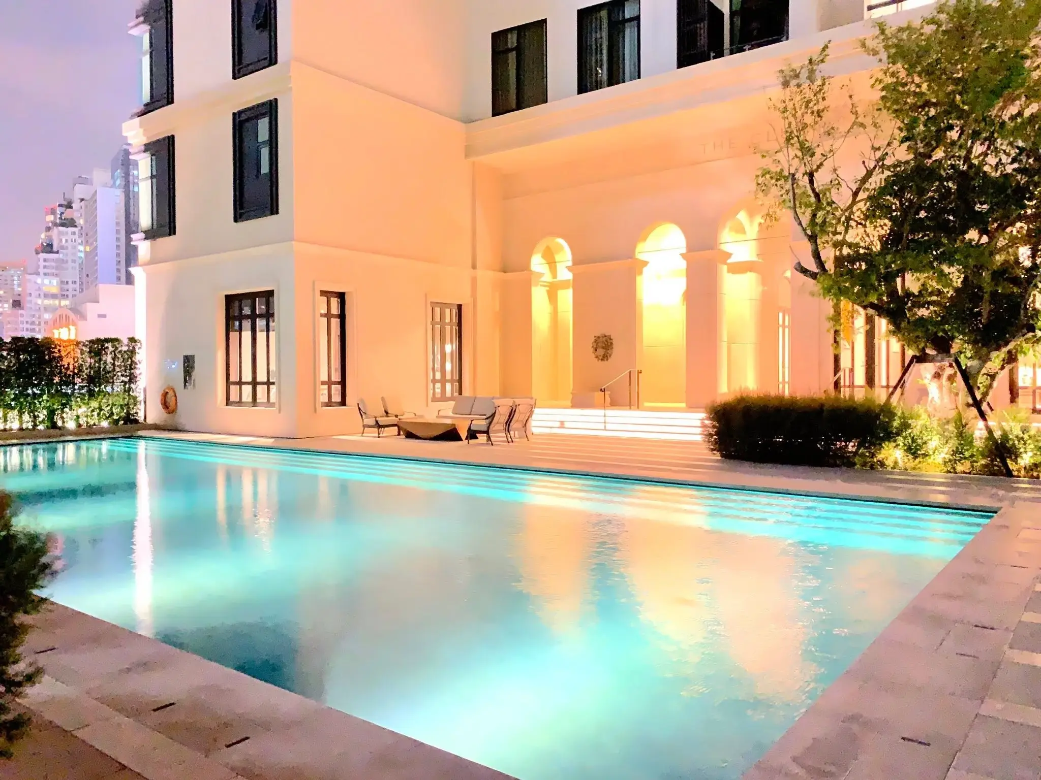 1 Bed/ 1 Bath The Diplomat 39