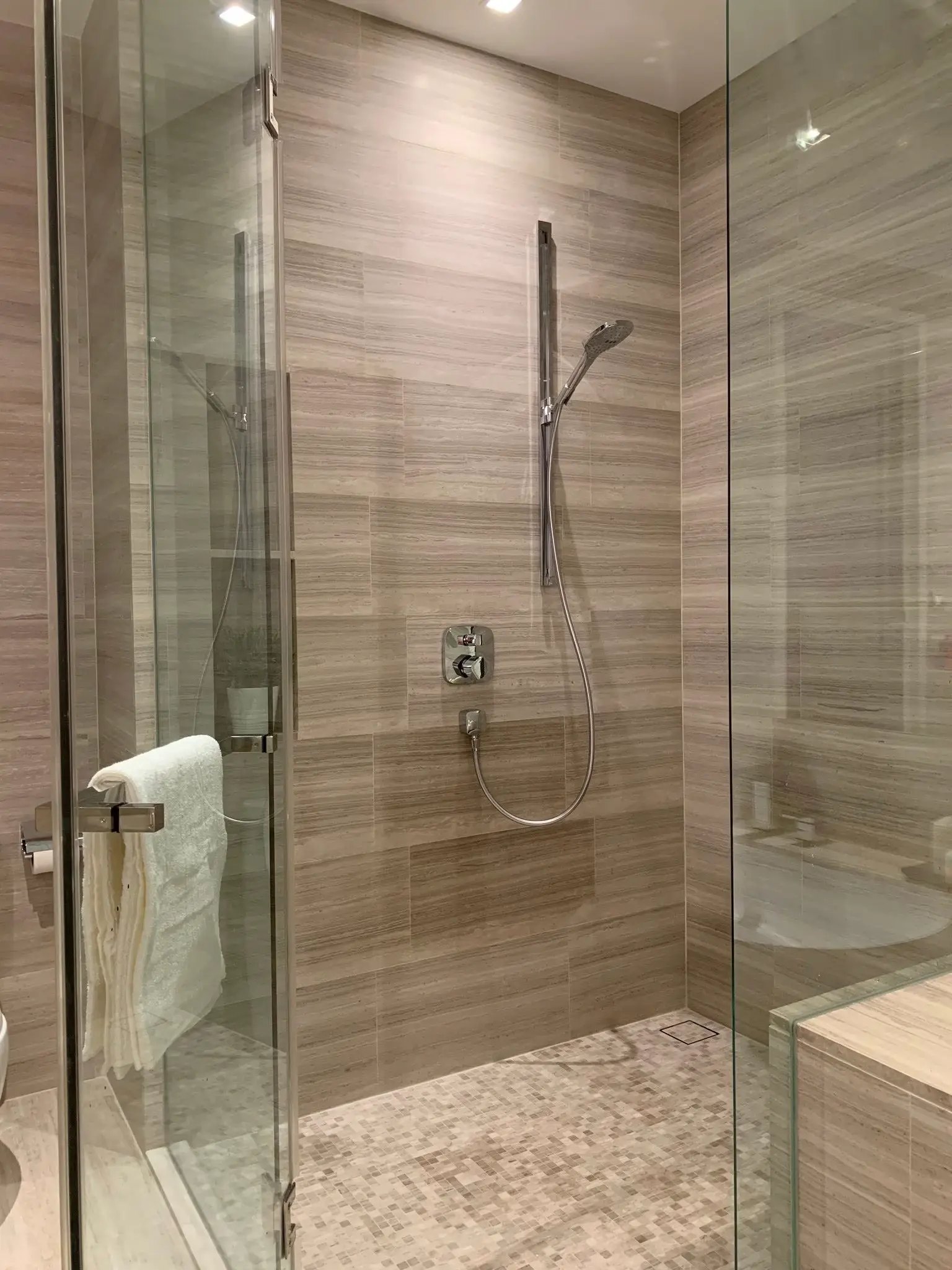 1 Bed/ 1 Bath The Diplomat 39