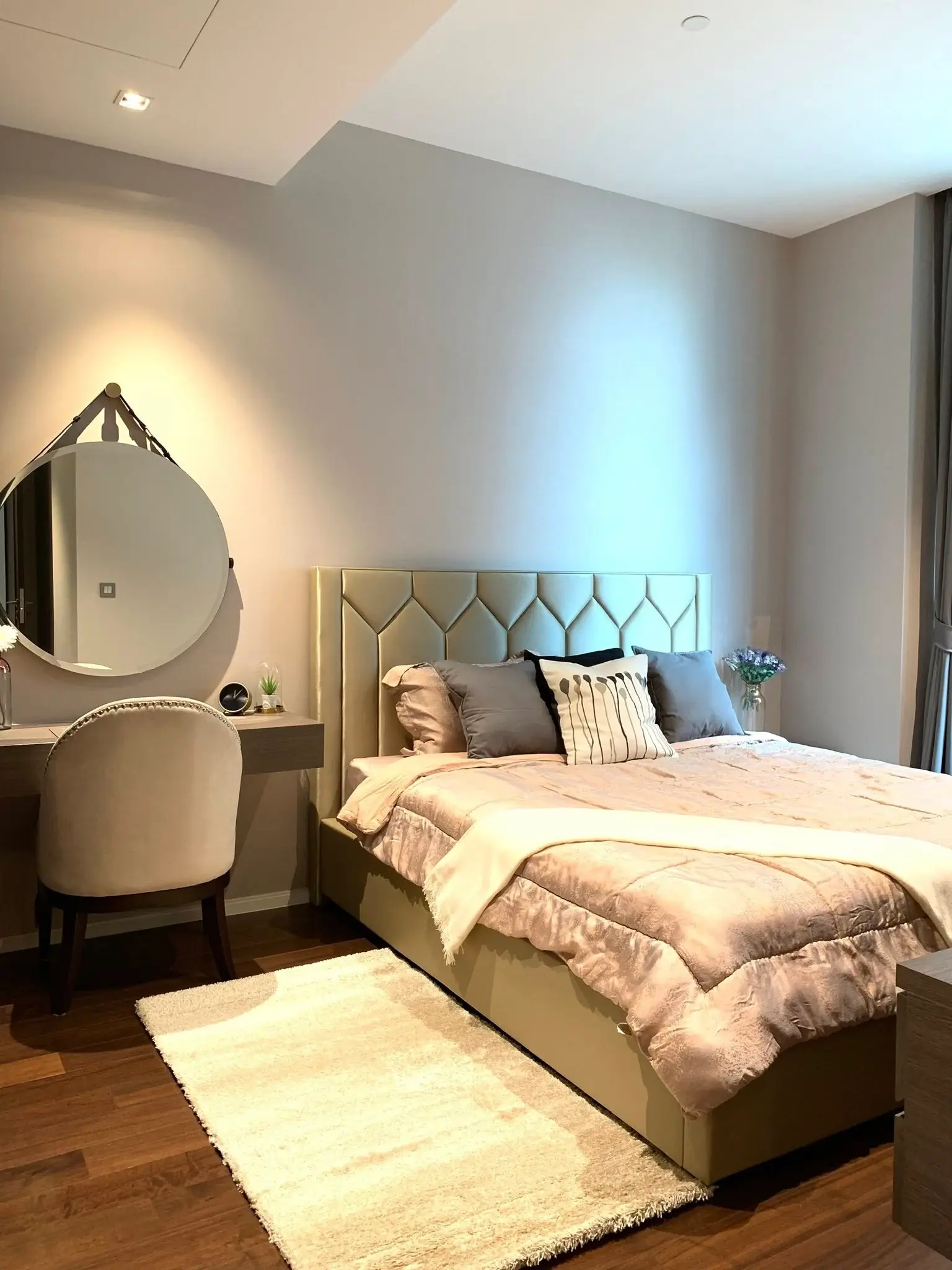 1 Bed/ 1 Bath The Diplomat 39