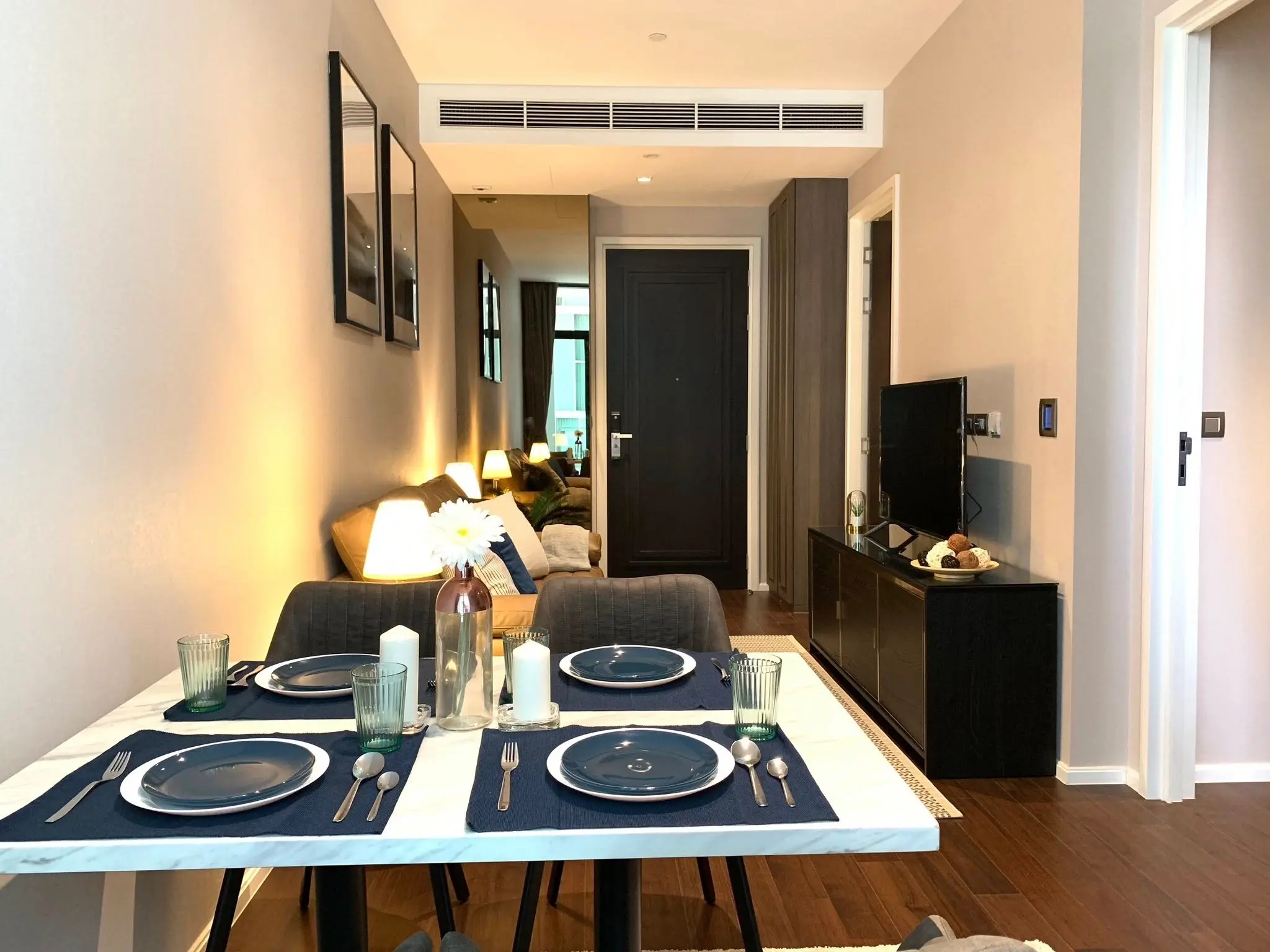 1 Bed/ 1 Bath The Diplomat 39