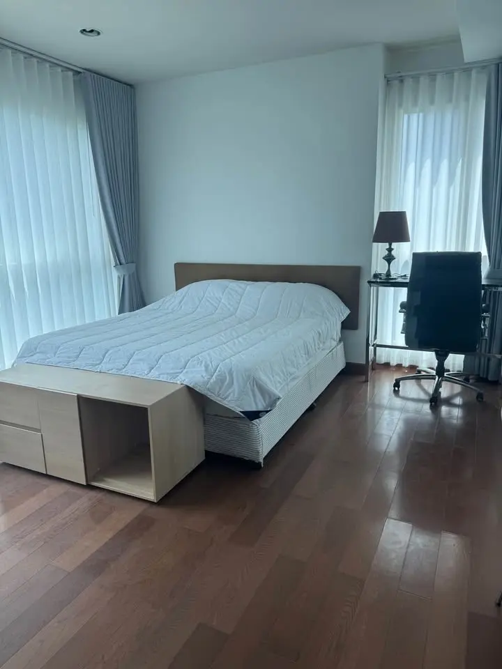 2 Bed/ 2 Bath The Address Chidlom