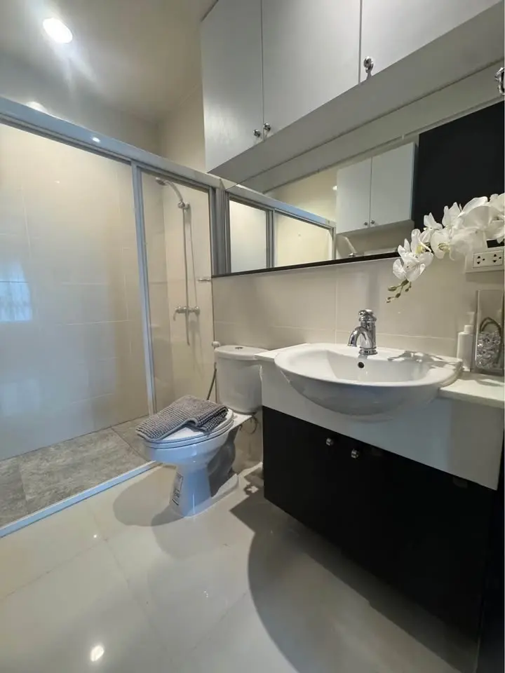 2 Bed/ 2 Bath The Address Chidlom