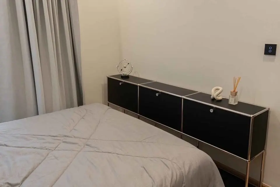 1 Bed / 1 Bath  Noble Around Ari