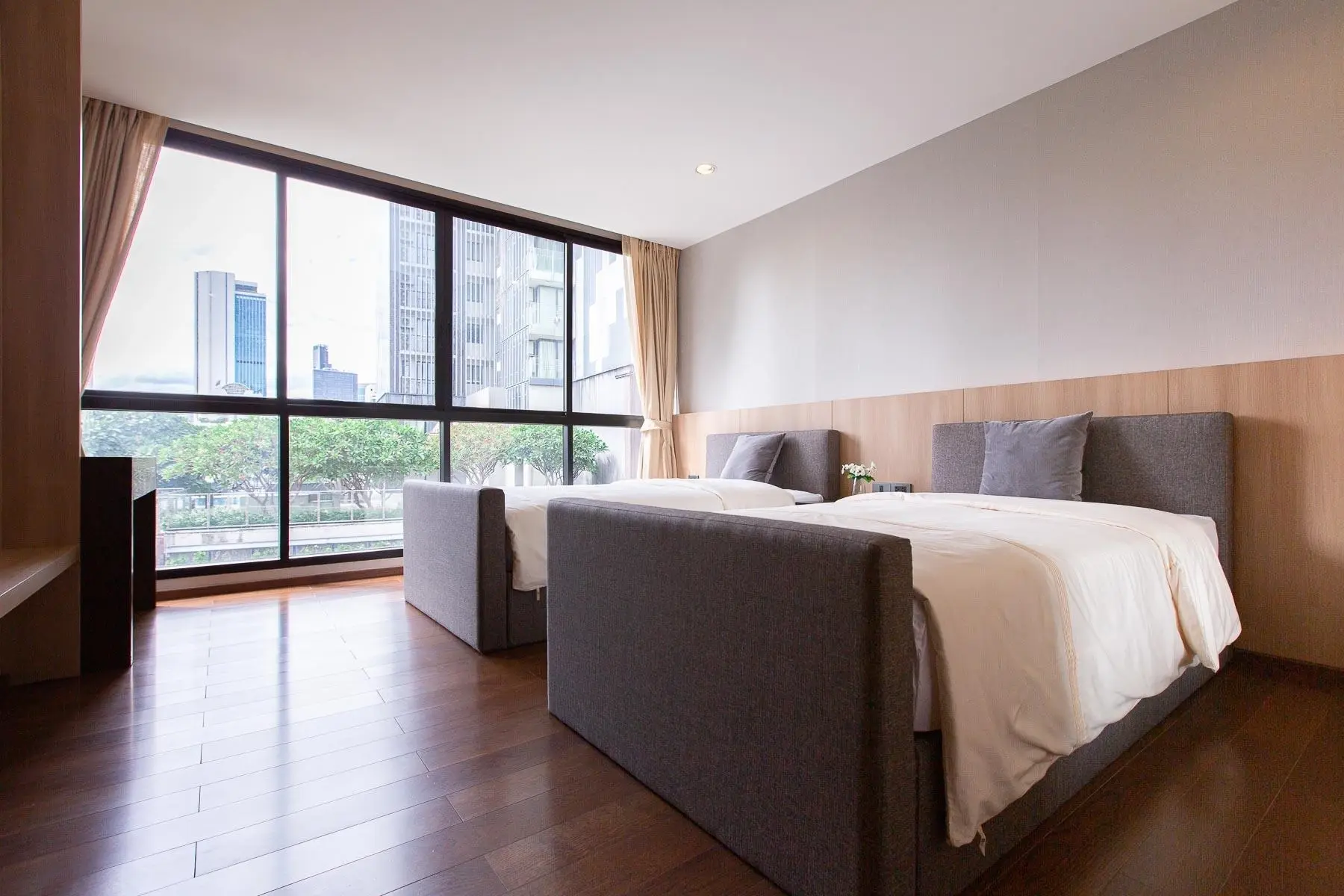 4 Bed/ 4 Bath The Hudson Sathorn