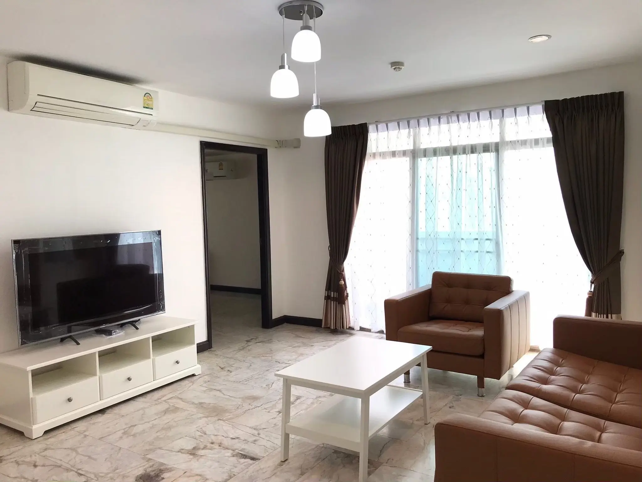 2 Bed / 2 Bath Royal Castle Sukhumvit 39