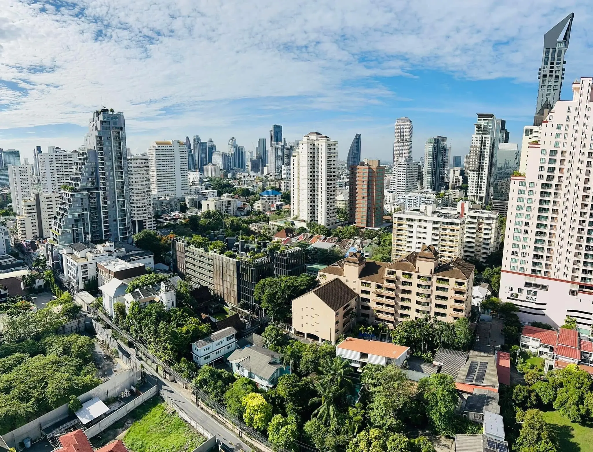 2 Bed / 2 Bath Royal Castle Sukhumvit 39