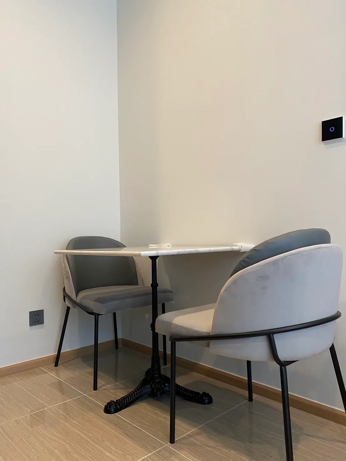 1 Bed/1 Bath Noble Around Ari