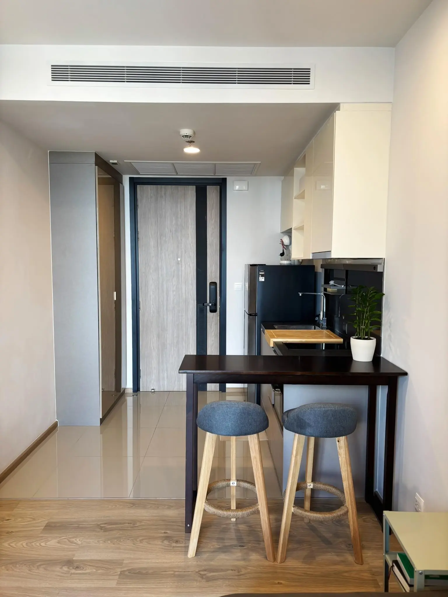 1 Bed/ 1 Bath Oka Haus
