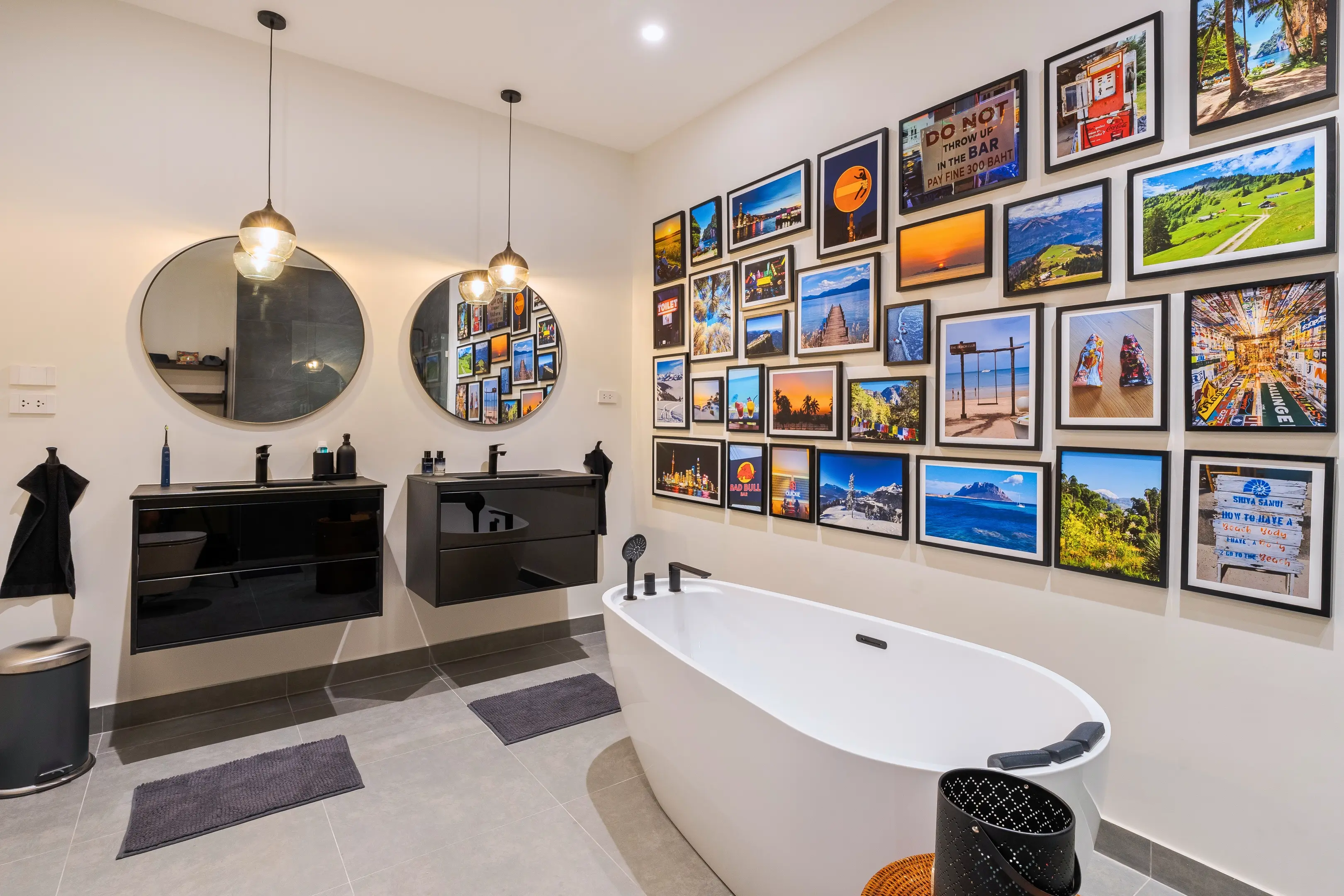 FLAMINGO LOUNGE. Duplex Penthouse in Central Bangkok