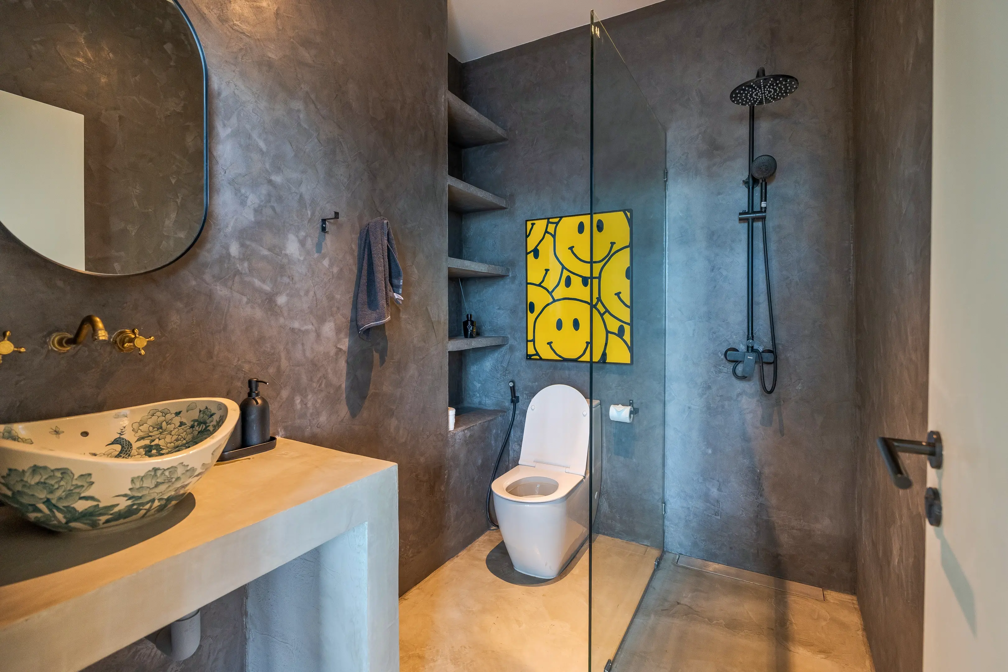 FLAMINGO LOUNGE. Duplex Penthouse in Central Bangkok