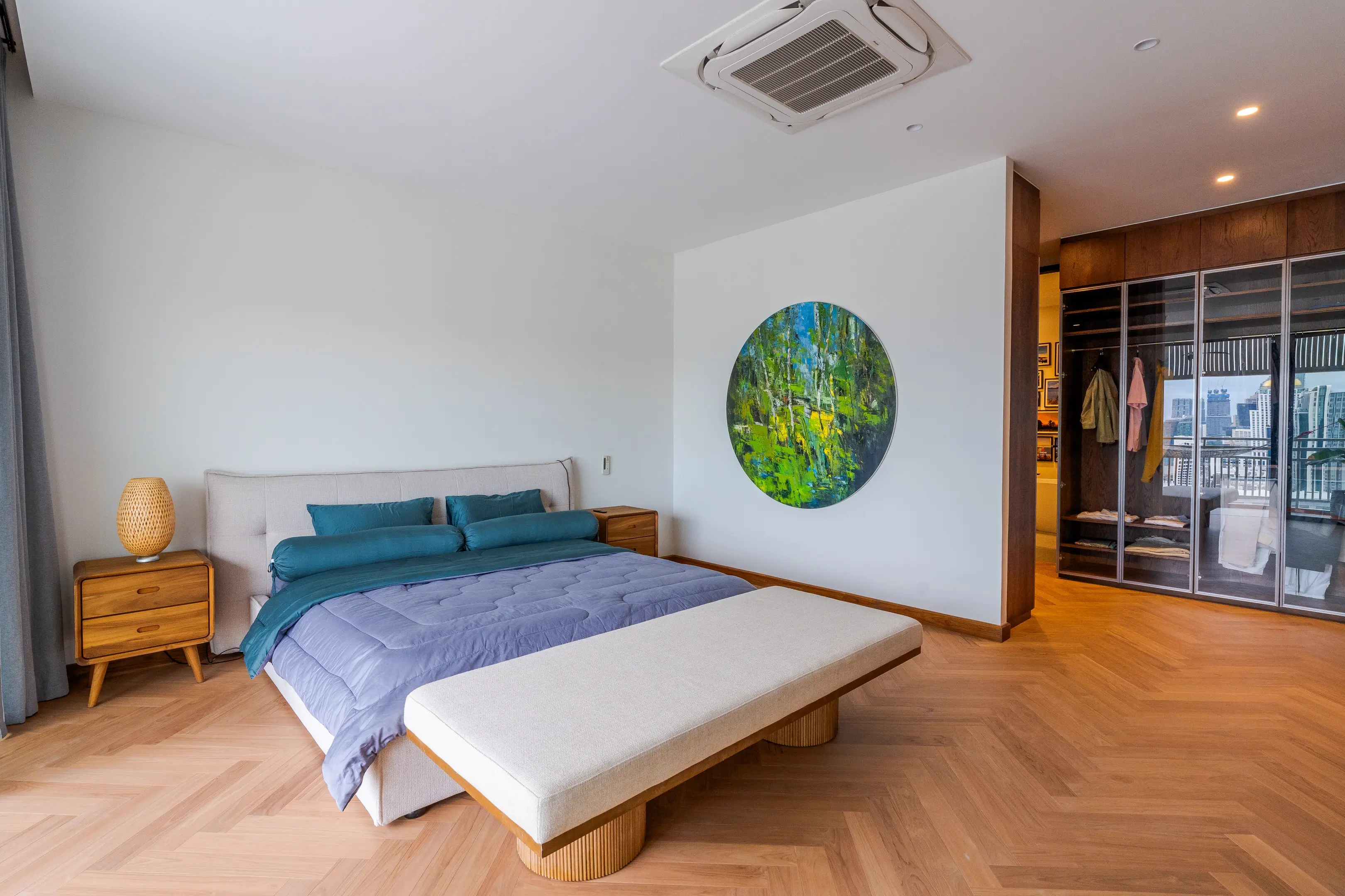 FLAMINGO LOUNGE. Duplex Penthouse in Central Bangkok