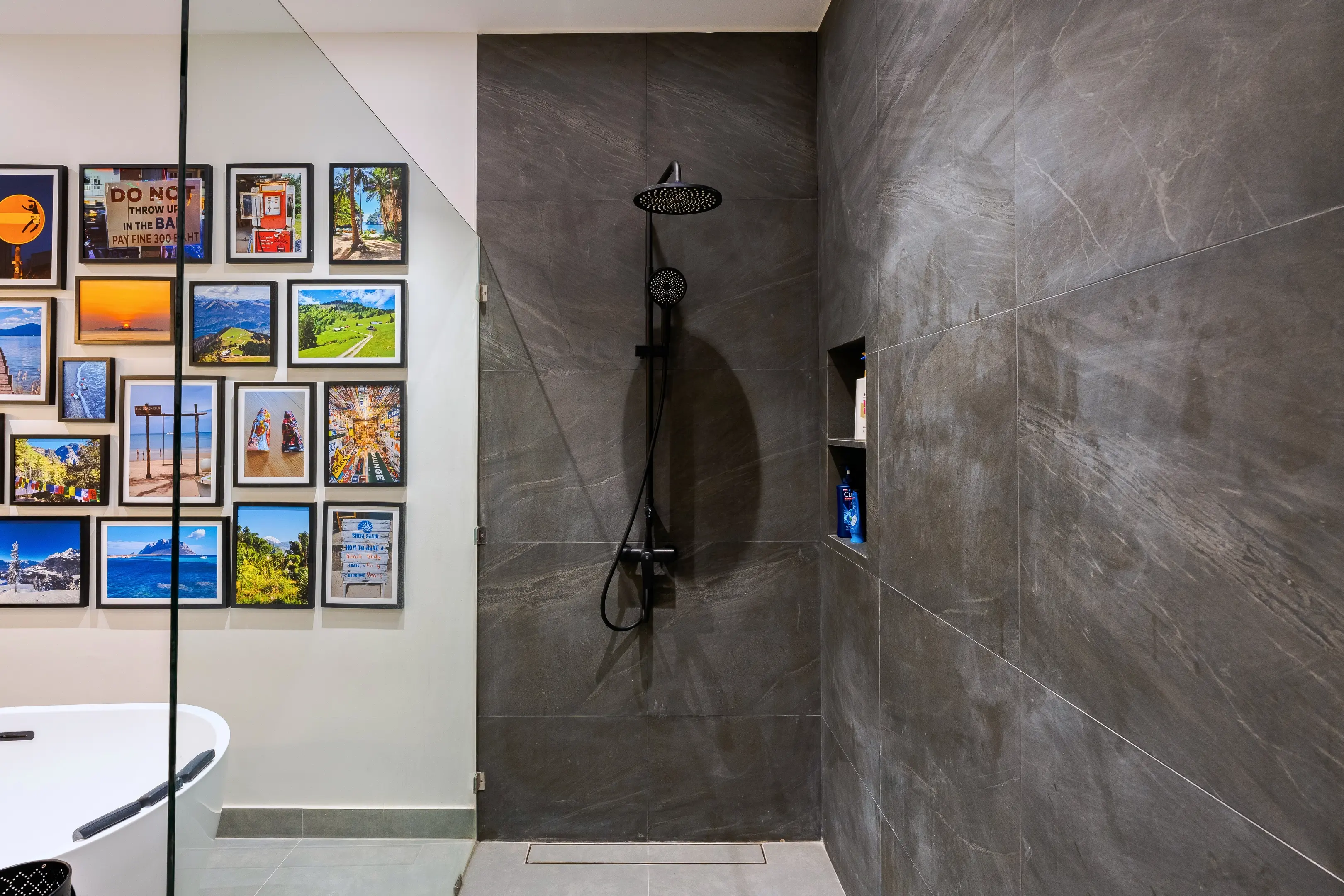 FLAMINGO LOUNGE. Duplex Penthouse in Central Bangkok