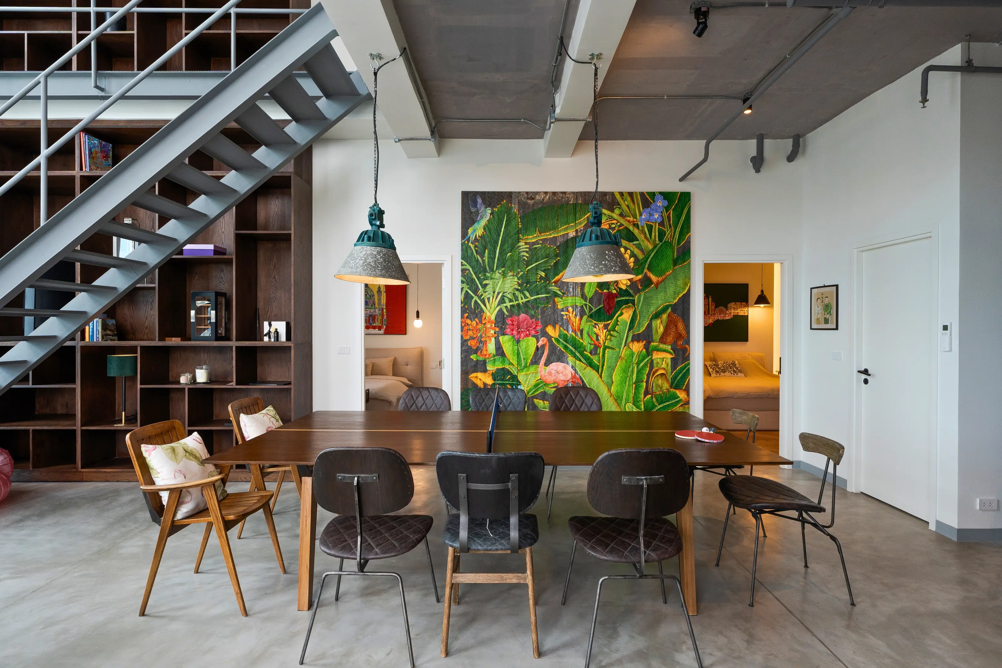 FLAMINGO LOUNGE. Duplex Penthouse in Central Bangkok