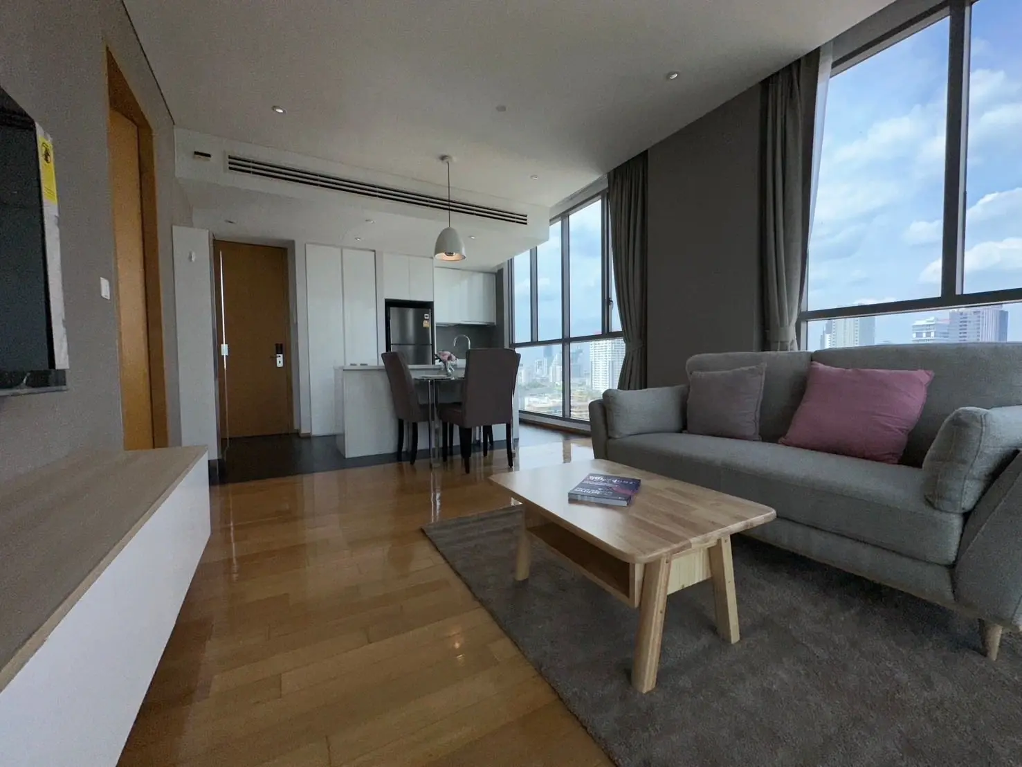 1 bed/ 1 bath Aequa Sukhumvit 49
