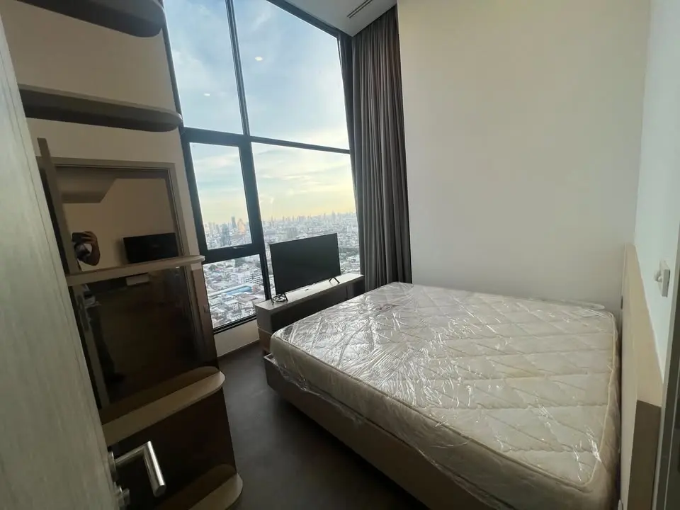 2 bed/ 2 bath Park Origin Ratchathewi