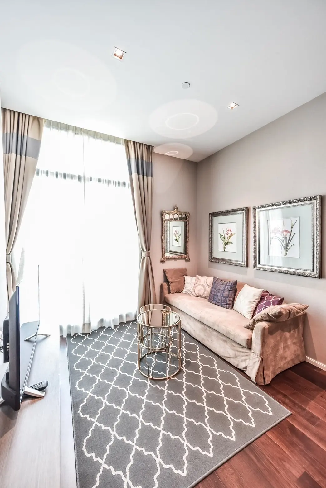 2 bed, 2 bath The Diplomat 39