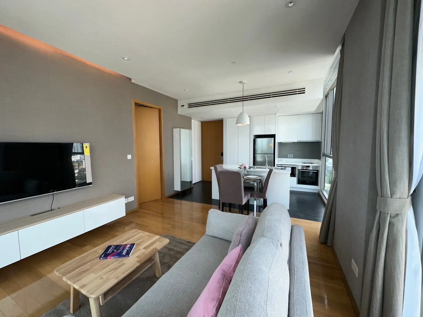 1 bed/ 1 bath  Aequa Sukhumvit 49