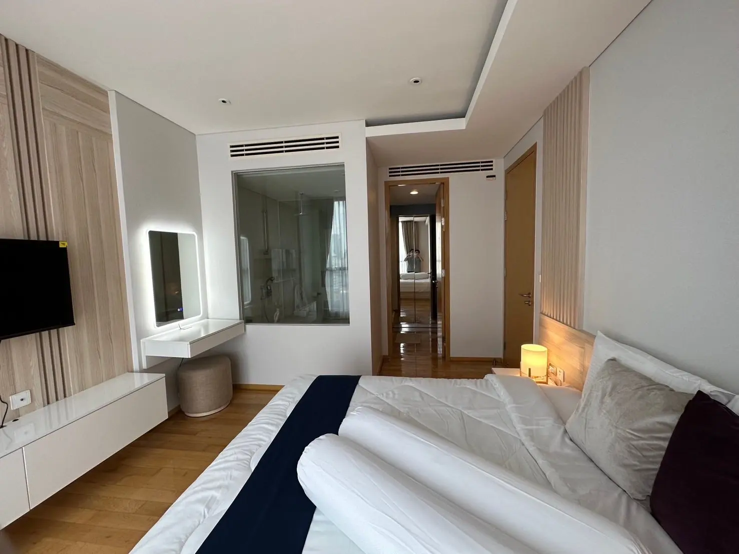 1 bed/ 1 bath  Aequa Sukhumvit 49