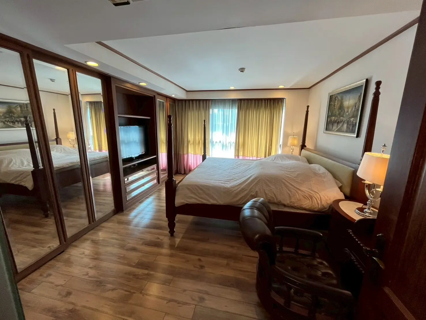 7 Bed/ 8 Bath Penthouse. Navin Court