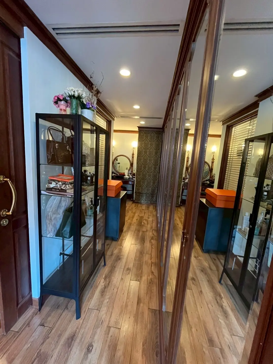 7 Bed/ 8 Bath Penthouse. Navin Court