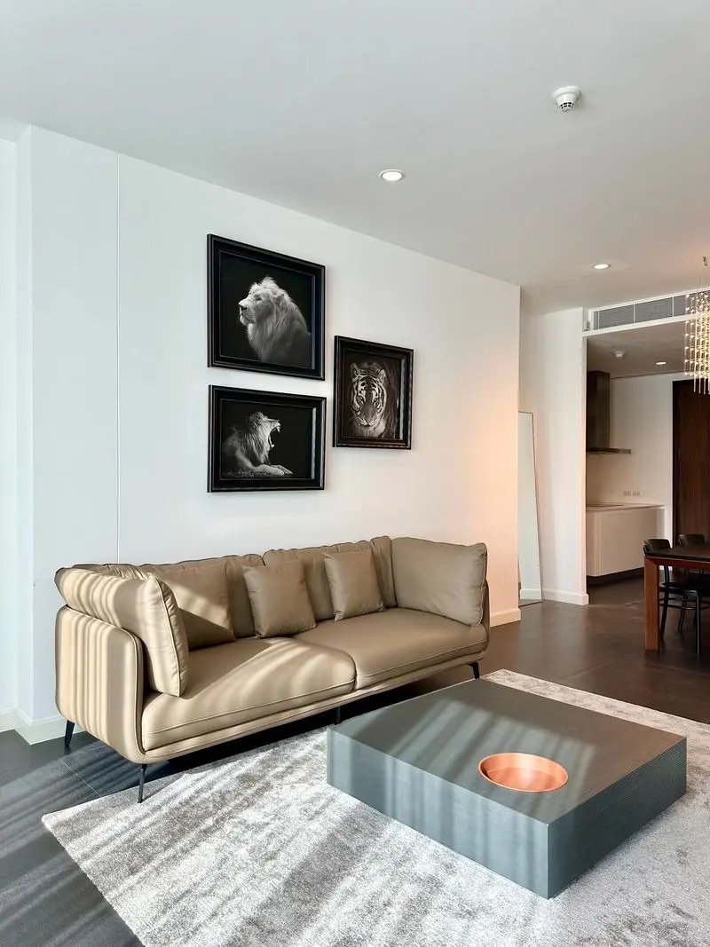 2 Bed/ 2 Bath 185 Rajadamri
