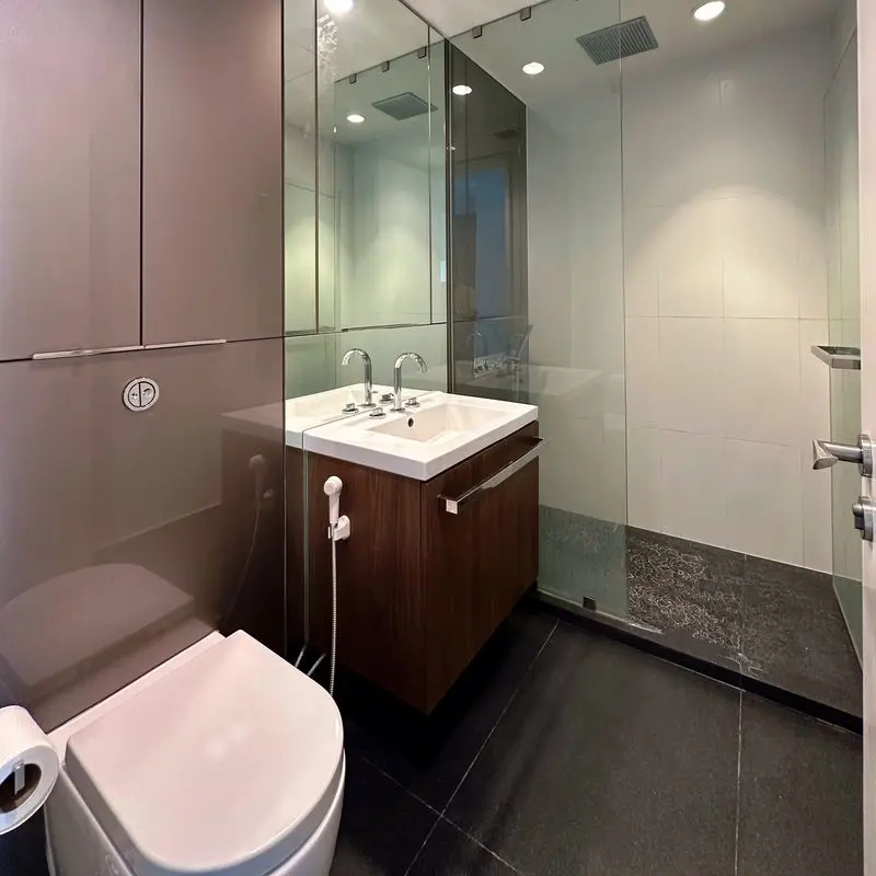 2 Bed/ 2 Bath 185 Rajadamri