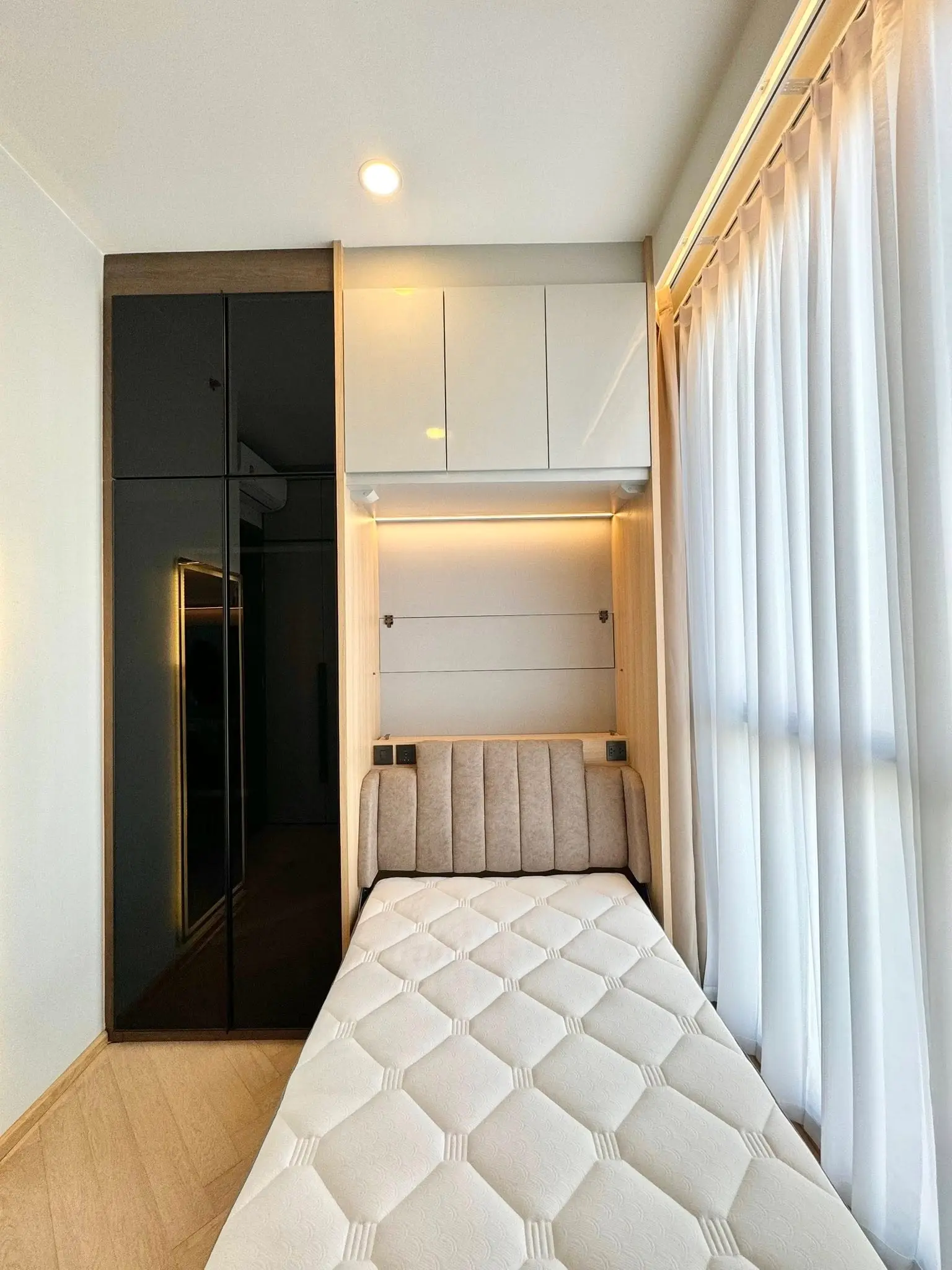 2 bed/ 1 bath Park Origin Thonglor