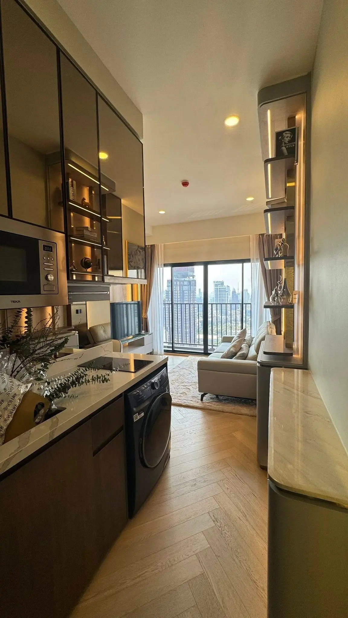 2 bed/ 1 bath Park Origin Thonglor