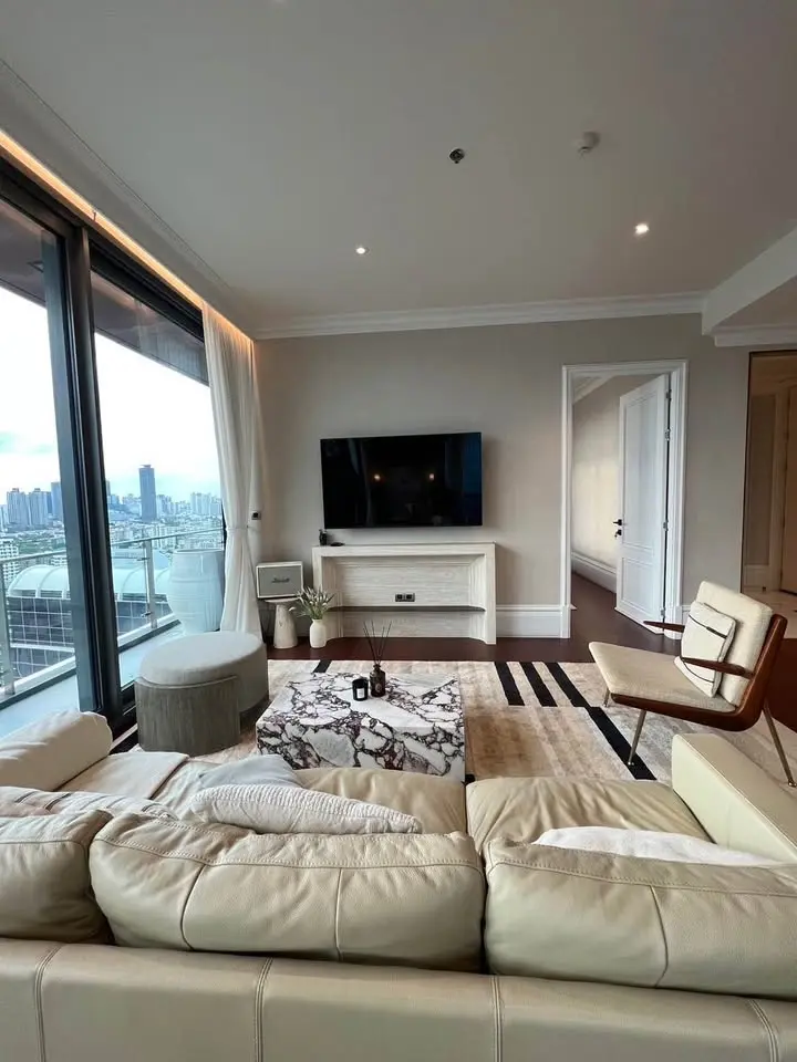 3 bed, 3 bath KHUN by YOO