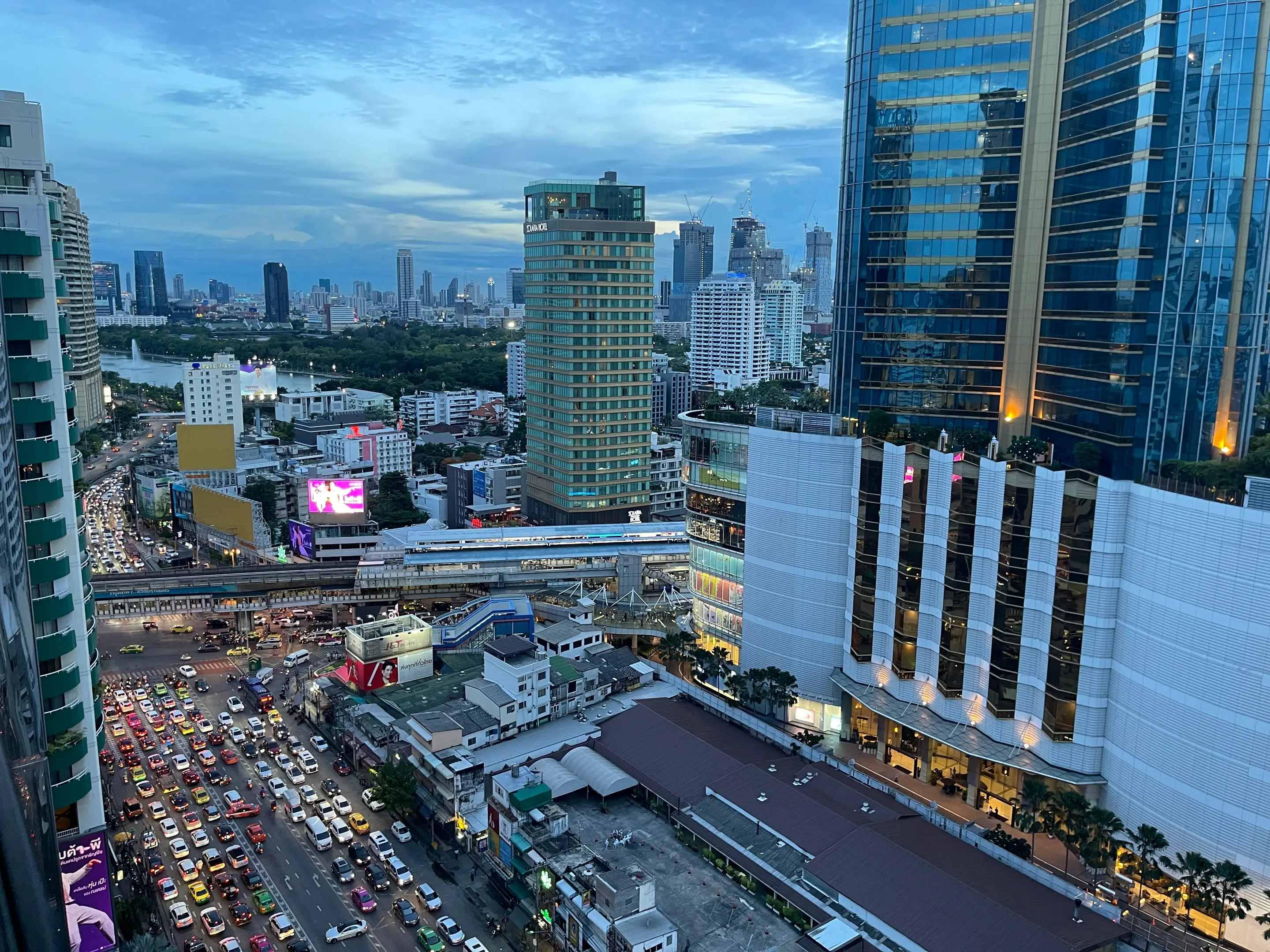 2 bed/ 2 bath Celes Asoke